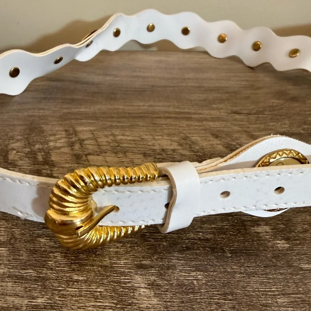 Vintage Disney Mickey & Co Belt Youth? Medium/Large White Simulated Leather